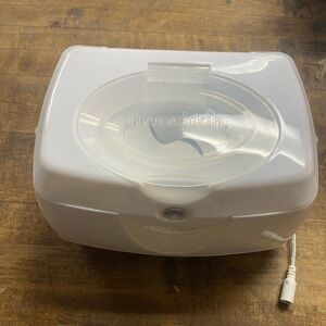 Munchkin warm glow wipe warmer